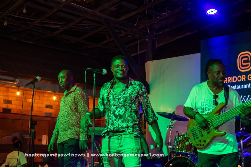 Mike Sarpong – Backing Vocalist